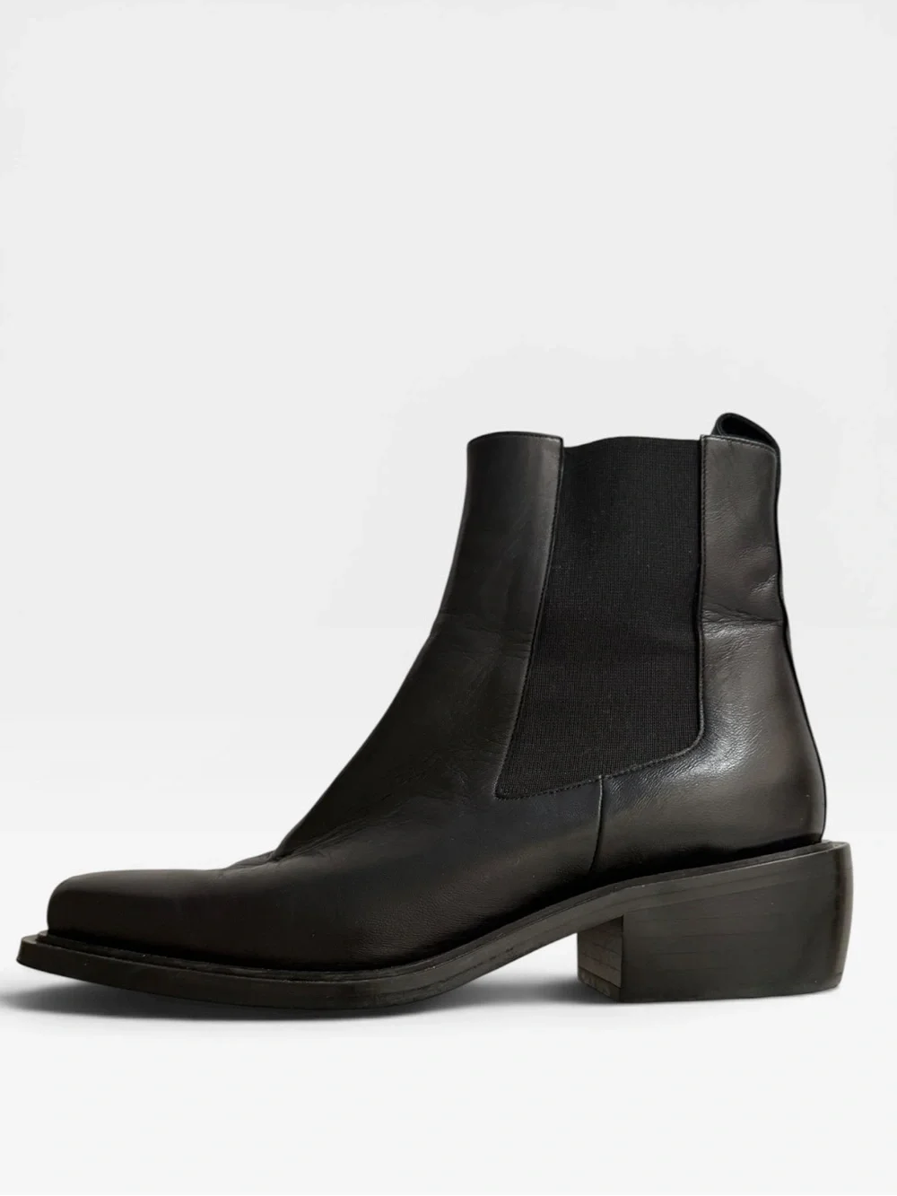 Frame Black Leather Chelsea Boots